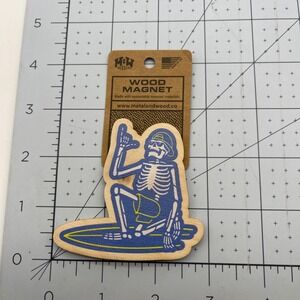 Metal and Wood Co Wood Magnet Travel Cool Dude Skeleton‎ Surf Life